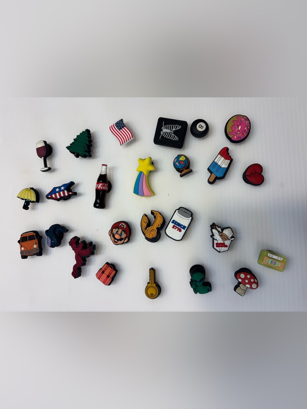 Hugh lot 25 Crocs colorful rubber and silicone shoe charms